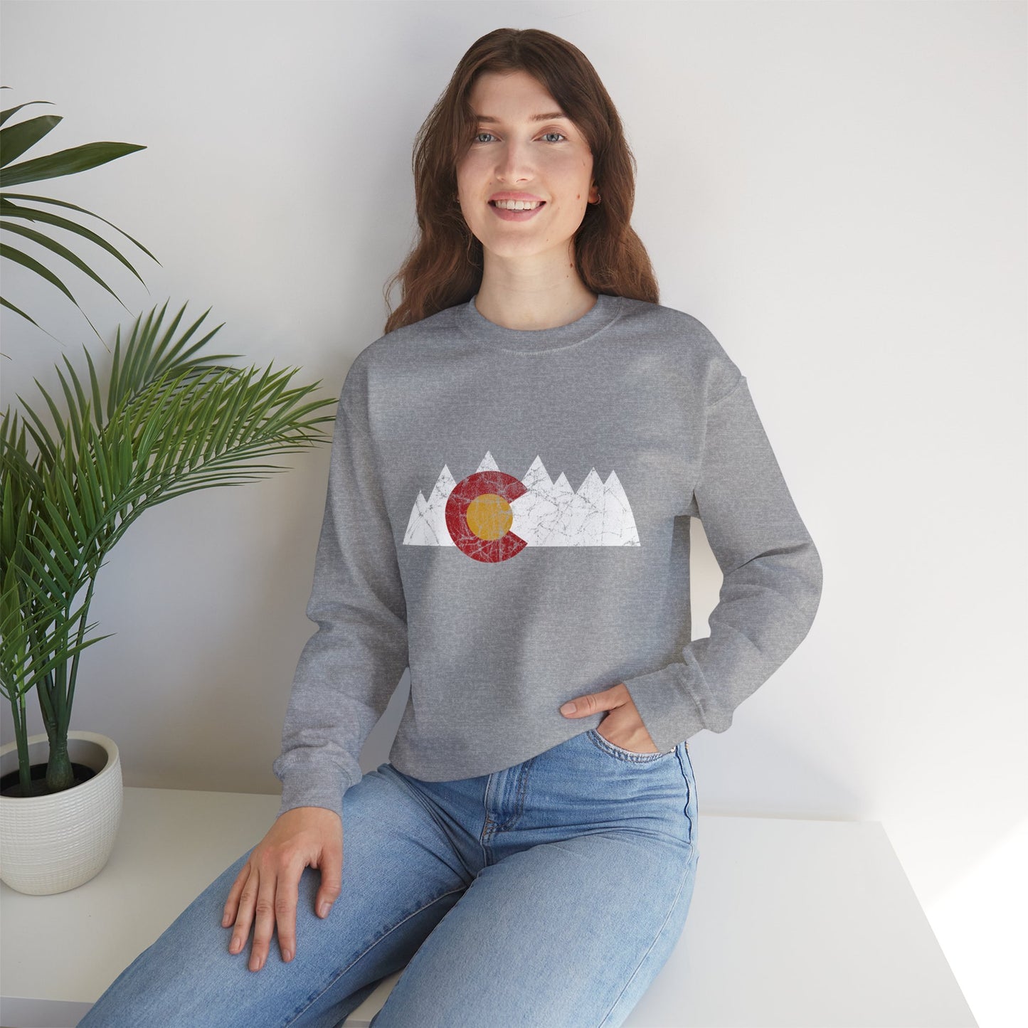 Colorado Flag Peaks Unisex Heavy Blend™ Crewneck Sweatshirt